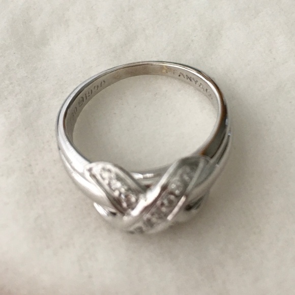 TIFFANY & CO. Vintage Diamond 18K Signature X Crossover Ring Size 7.5 - Picture 3 of 15